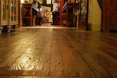 The Gaston - Cherry Plank